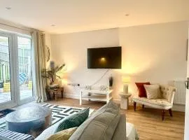 Five bedroom family house