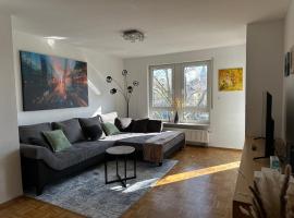 Wohnung am Neckar mit Tiefgarage，位于海尔布隆的酒店
