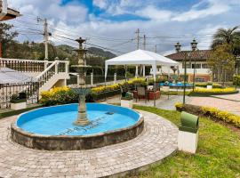 Quinta maría isabel. Elegante y restaurada，位于Gualaceo的酒店