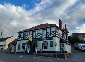 The Seymour Arms，位于Blagdon的酒店