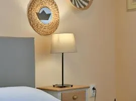 Athina Guesthouse