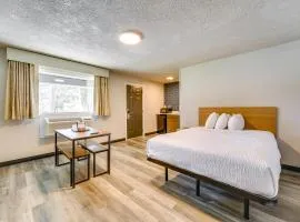 1 Mi to Lake Huron Beaches Quiet Studio Apartment