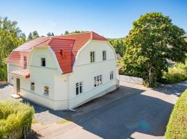 Lillberget Rymligt och modernt boende med utsikt över Tabergsberget，位于延雪平的酒店