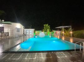 Nandanvan sanskruti farm karjat，位于卡尔贾特的酒店