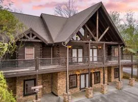 Alpine Mountain Lodge by AvantStay Sleeps 19 Luxury Cabin Game Room, Hot Tub Dollywood