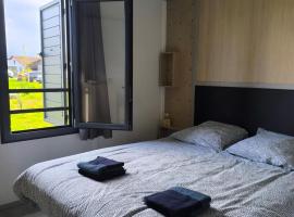 cottage Landes entre terre et ocean，位于Saubrigues的酒店