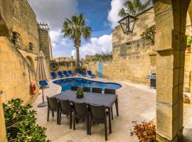 Caqsi Farmhouse，位于Kerċem的酒店