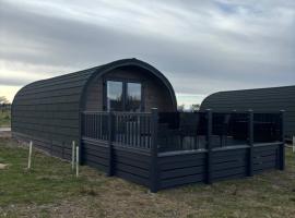 Kings Caves Glamping，位于Torbeg的带按摩浴缸的酒店