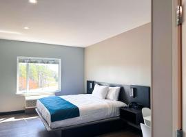 Studio 6 Richmond Airport，位于桑兹顿的酒店