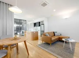 Pod Three - Luxurious 1 King Bedroom