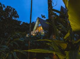 Leaf Mist A Frame vagamon，位于瓦加蒙的酒店