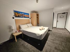 Econo Lodge Rivervale，位于珀斯的山林小屋