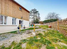 Cozy Home In Cossaye With Wifi