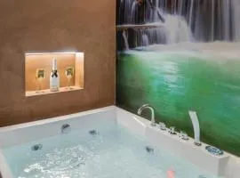 Luxury Suite