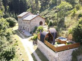 Le Cocon du Vivarais，位于Rochepaule的宠物友好酒店