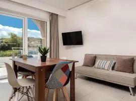 Katsaros Luxury Apts 5 min walk to beach
