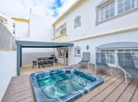 Full private 180sqm Villa - Terrace Jacuzzi - 200m Beach & Sea View