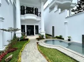 Classic Resort Puncak