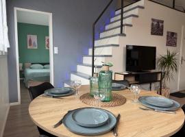 Loft, Studio and Love Rooms，位于Bourg-Saint-Christophe的酒店