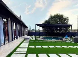 Reutlwane Gardens B&B