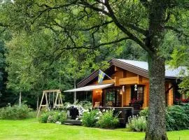 Blockhütte in Alleinlage