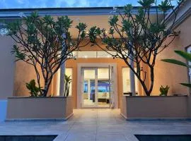Pattaya Serenity Oasis 8BR Pool Villa for Great Vacations