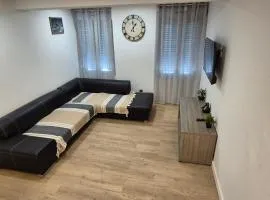 Maison à AY Epernay, 3 Bed Rooms House, 3 chambre