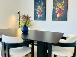 Grand Place View - 2bd - Exclusive Apartment