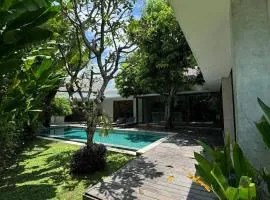 Villa TELU