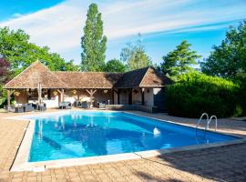 Le relais fleuri, Hôtel et restaurant Logis - Avallon，位于索维尼勒布瓦的酒店