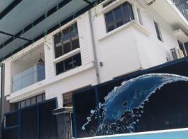 Retreat Saujana rawang，位于万挠的酒店