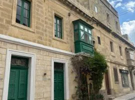 Ivy - Paola Modern Townhouse