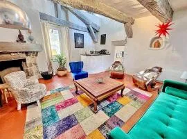 La Maison Bleue, au coeur du village de Callian