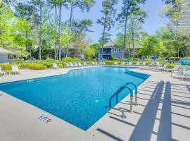 3 Mi to Cherry Grove Beach Coastal Condo Retreat!