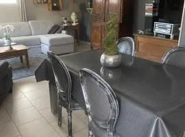 Le Petit Clos Des Camélias, gîte PMR proche de la plage