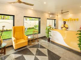 Lime Tree Hotel & One Bed Room Serviced Apartment - Noida Next to Sector 50 Metro with Party Venue，位于诺伊达的公寓