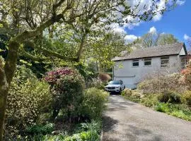 The Shades - Bliss In The Heart of Windermere