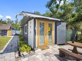 Gold Star Escape Cozy and Quiet Little Retreat