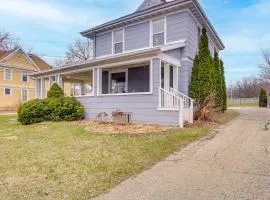 Walk to Dtwn Green Lake Peaceful Getaway with Porch