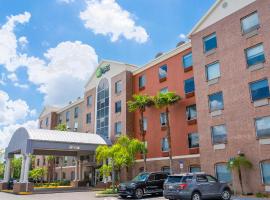 Holiday Inn Express Hotel & Suites Orange City - Deltona by IHG，位于奥兰治城的酒店