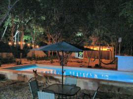 BACALAR INN Hotel，位于巴卡拉尔的酒店