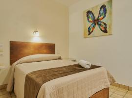 塞万提斯酒店，位于塔帕丘拉的酒店