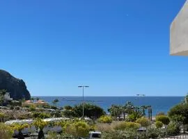 Los Cristianos Sea View Apartment by the Ocean
