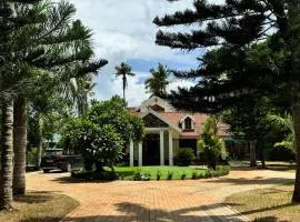 The Palmyra Estate - by Cocoon, A Luxury Party Villa near Varkala