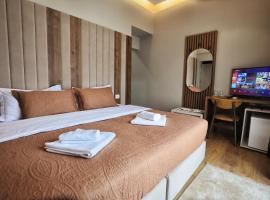 Vila Casablanca - Boutique Hotel & Restaurant，位于斯库台的酒店