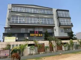 R K Hotel And Bar