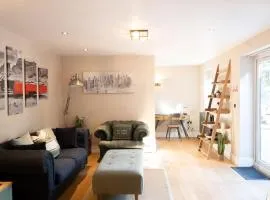 Vineyard Style 2BR with Garden and Parking