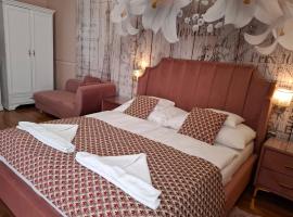 Kék Lagúna Wellness Apartmanok，位于艾格扎洛克的酒店