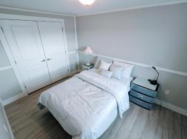 Queen Bedroom