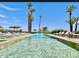 Bakkal Farm Agrolodge，位于马拉喀什的木屋